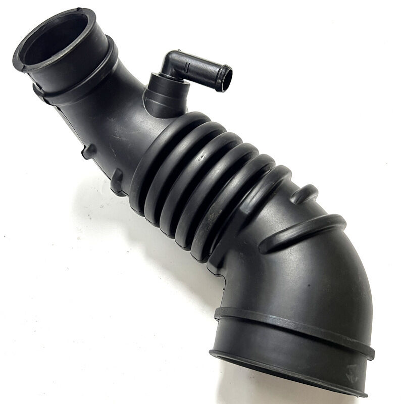 MN171012 is applicable to the Mitsubishi 05-22 Pajero Sport engine with 4D56 cylinder, for the air pipe from 2008 to 2021.
